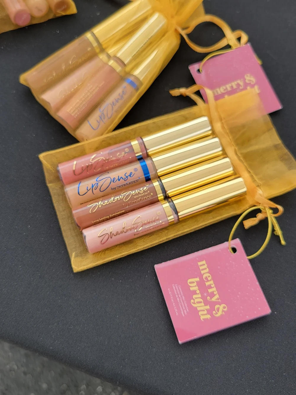 Merry & Bright Mini Cosmetics Collection